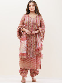 Gazal Suhani Set Of Kurta Pants Dupatta