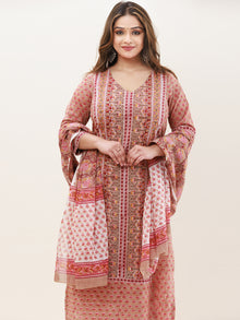 Gazal Suhani Set Of Kurta Pants Dupatta