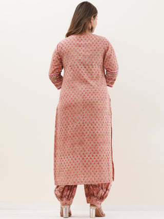 Gazal Suhani Straight Kurta
