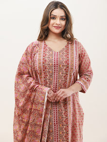 Gazal Suhani Set Of Kurta Pants Dupatta