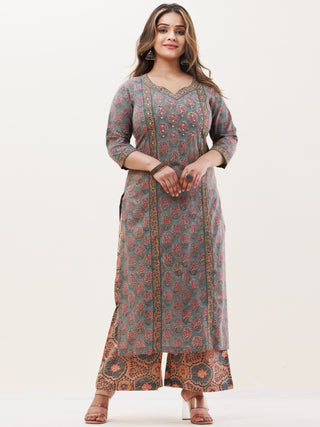Gazal Aryaya Set Of Kurta Pants Dupatta
