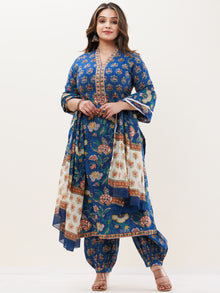 Gazal Sonam Set Of Kurta Pants Dupatta