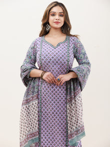 Gazal Roza Set Of Kurta Pants Dupatta