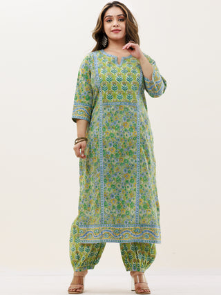Gazal Amyra Set Of Kurta Pants Dupatta