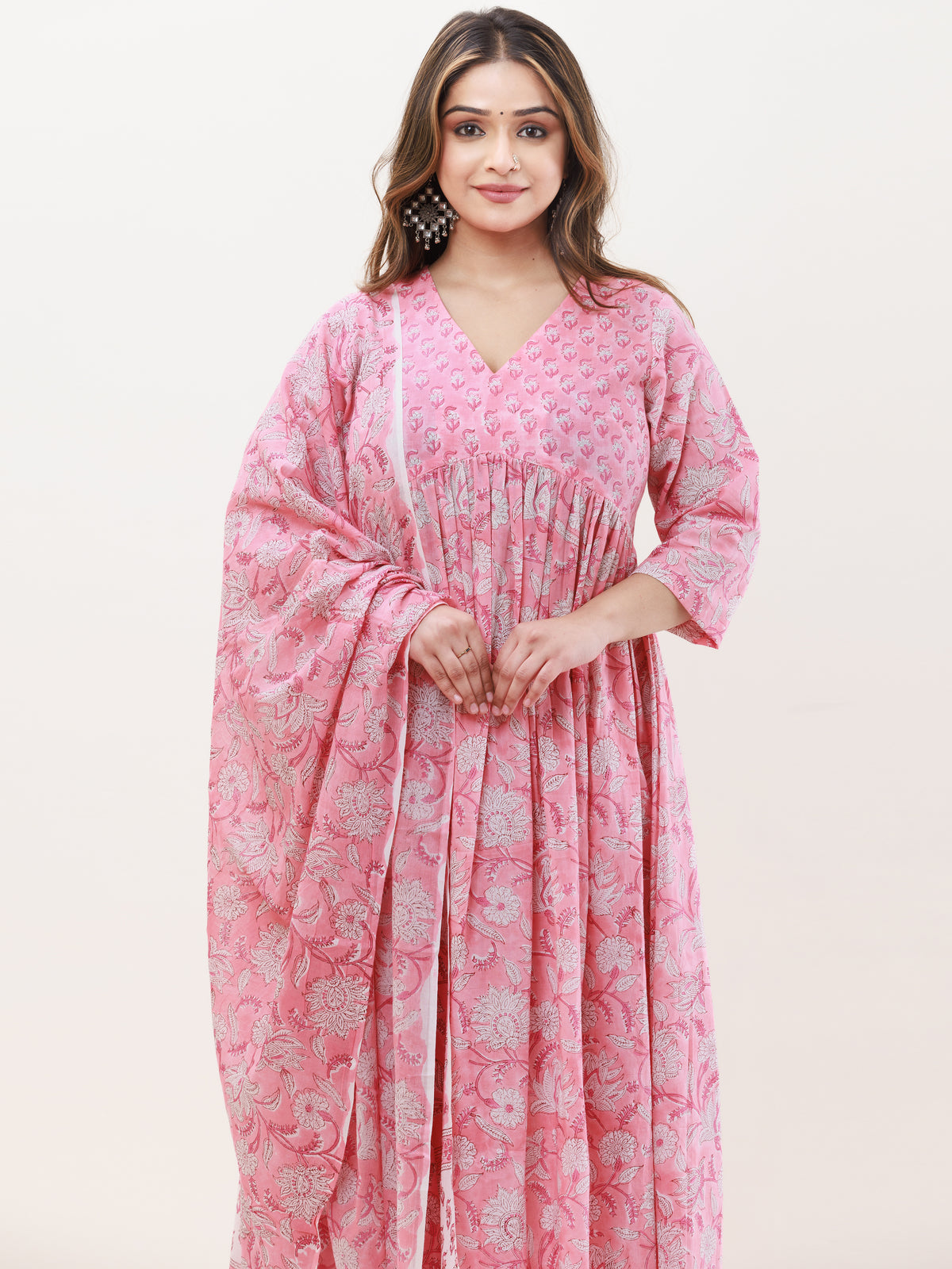 Gazal Prerna Set Of Anarkali Pants Dupatta