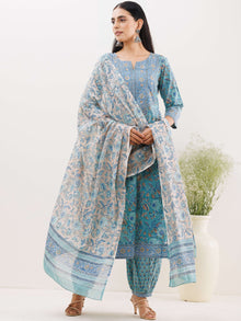 Rozana Manal Set Of Kurta Salwar Pants Dupatta
