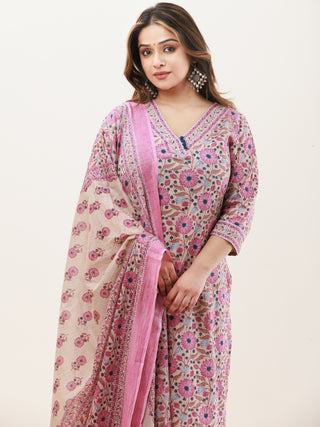 Gazal Ruhi Set Of Kurta Pants Dupatta