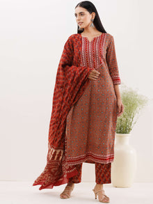 Ajrakh Meenal Set Of Kurta Pants Dupatta