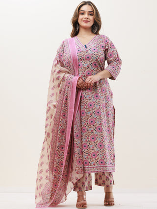 Gazal Ruhi Set Of Kurta Pants Dupatta