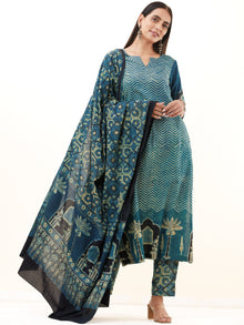 Ajrakh Roza Set Of Kurta Pants Dupatta