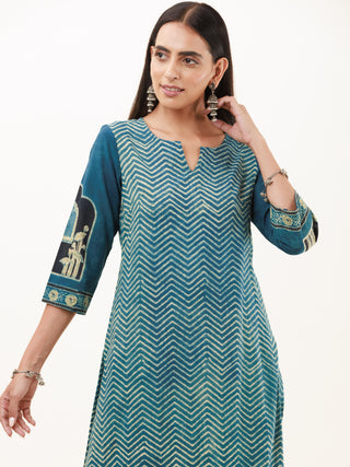 Ajrakh Roza Set Of Kurta Pants Dupatta