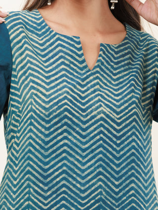 Ajrakh Roza Set Of Kurta Pants Dupatta