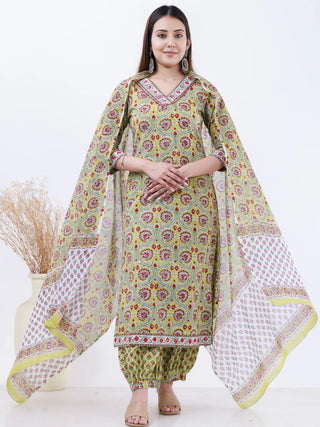 Roz Nia Set Of Kurta Pants Dupatta