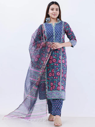Roz Sohni Set Of Kurta Pants Kota Doria Dupatta