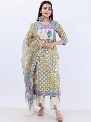 Roz Mina Set Of Kurta Pants Kota Doria Dupatta