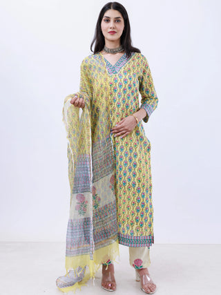 Roz Amisha Set Of Kurta Pants Kota Doria Dupatta