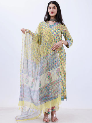 Roz Amisha Set Of Kurta Pants Kota Doria Dupatta