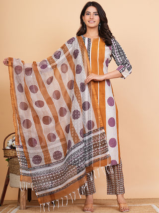 Roz Vaidya Set Of Kurta Pants Kota Doria Dupatta