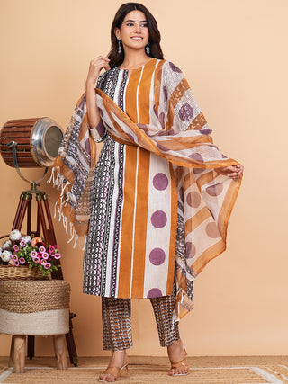 Roz Vaidya Set Of Kurta Pants Kota Doria Dupatta