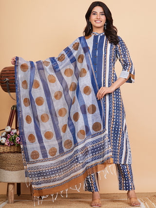 Roz Neha Set Of Straight Kurta Pants Dupatta