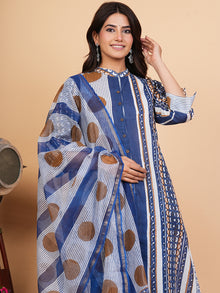Roz Neha Set Of Straight Kurta Pants Dupatta