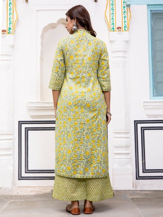 Jashn Beena Set Of Kurta Palazzo Dupatta