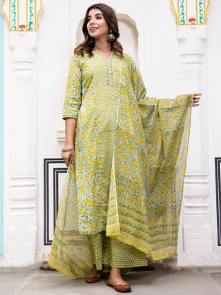 Jashn Beena Set Of Kurta Palazzo Dupatta