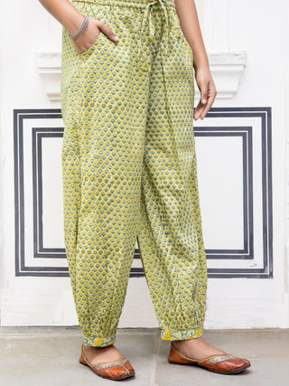 Jashn Sameera Set Of Kurta Salwar Pants Dupatta