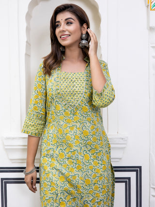 Jashn Sameera Set Of Kurta Salwar Pants Dupatta