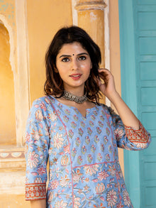 Jashn Mirza Kurta
