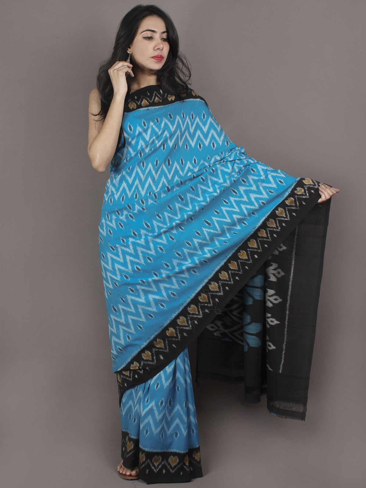 Azure Black Ivory Beige Ikat Handwoven Pochampally Cotton Saree - S031701048