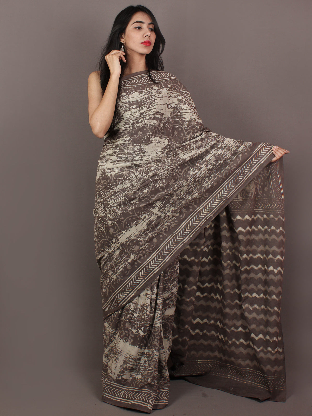Cedar Brown Ivory Hand Block Printed & Hand Painted in Natural Colors Cotton Mul Saree - S031701091