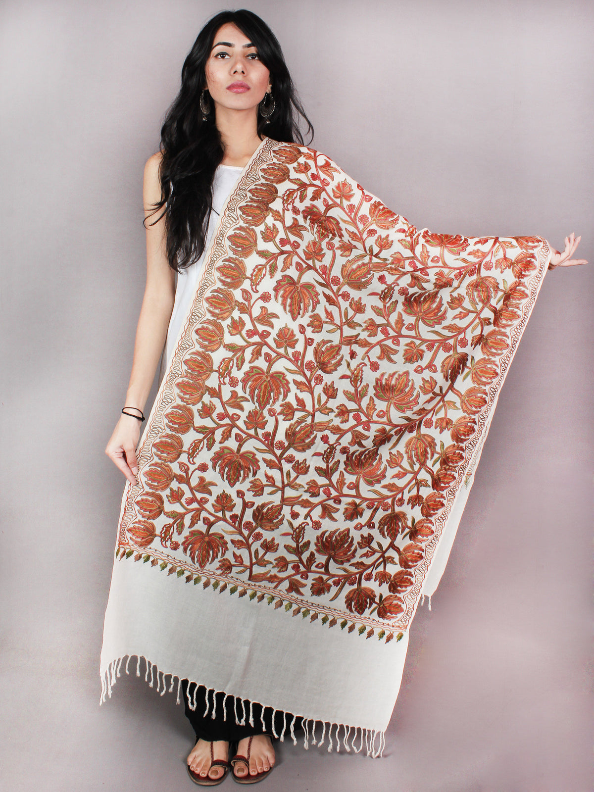 White Aari Embroidery Chinar Jal Pure Wool Stole from Kashmir - S6317084