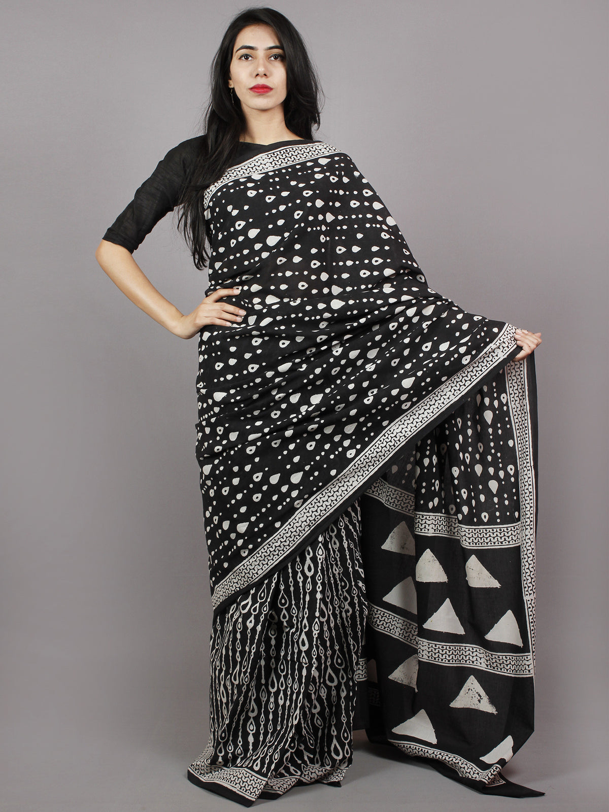 Black White Hand Block Printed Cotton Saree - S031701363