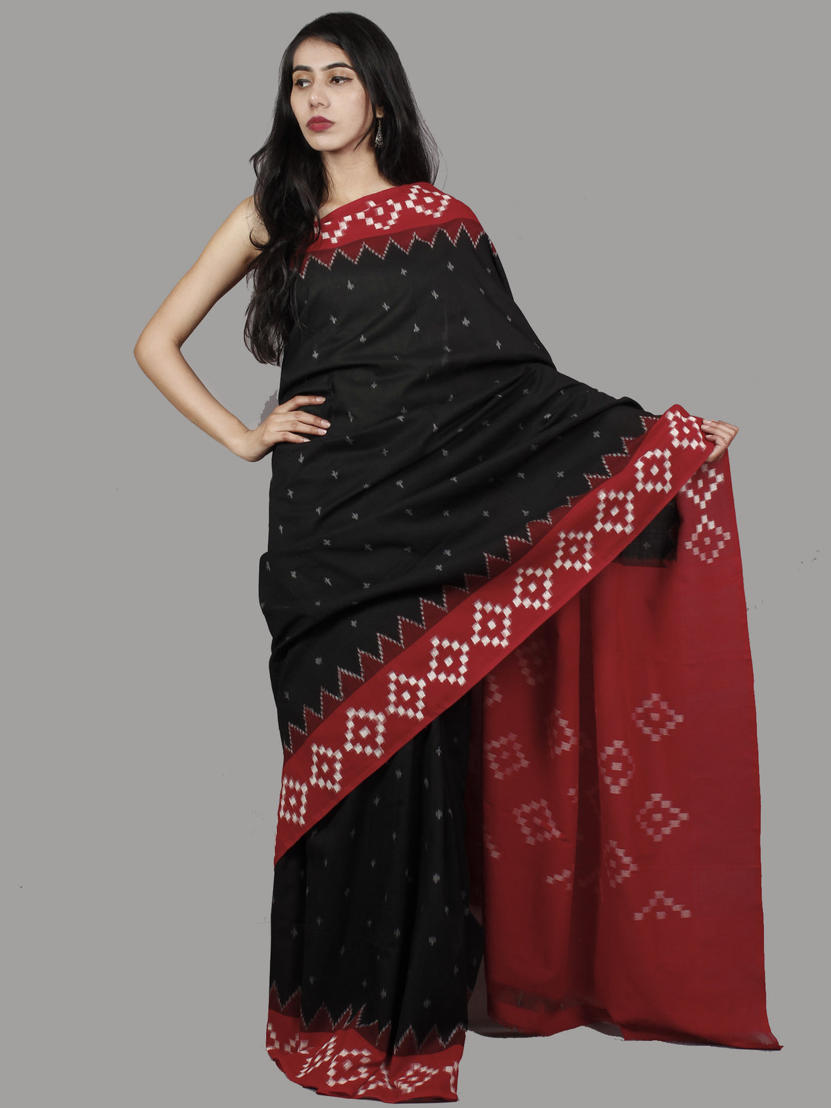 Black Red Maroon Ivory Grey Ikat Handwoven Pochampally Mercerized Cotton Saree - S031701438