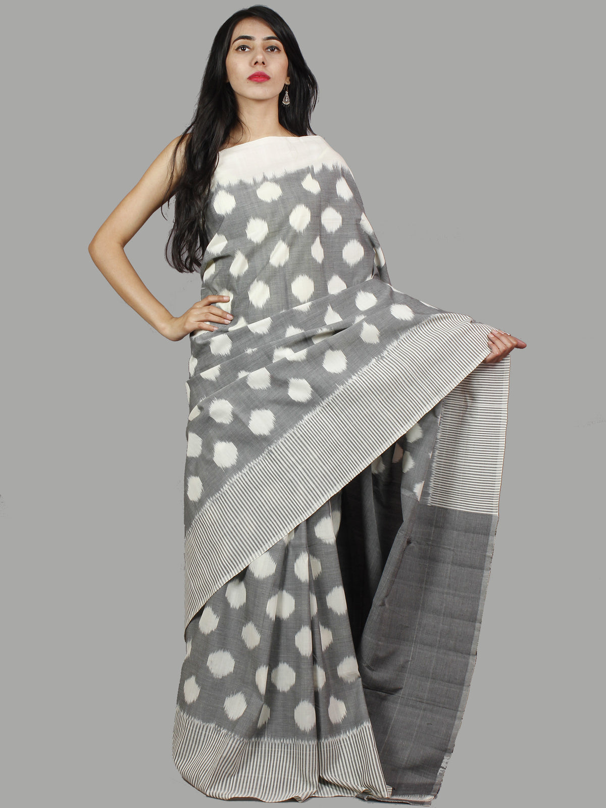Steel Grey Ivory Ikat Handwoven Pochampally Mercerized Cotton Saree - S031701450