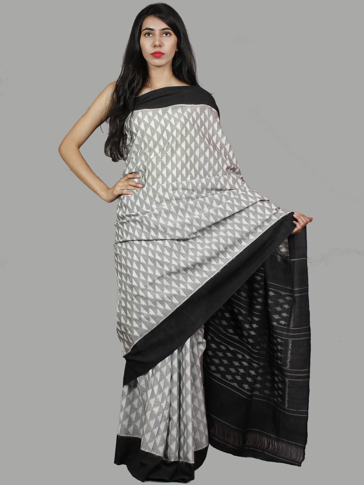 Black Grey Ivory Ikat Handwoven Pochampally Mercerized Cotton Saree - S031701459