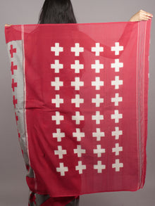 Grey Red White Double Ikat Handwoven Pochampally Mercerized Cotton Saree - S031701547