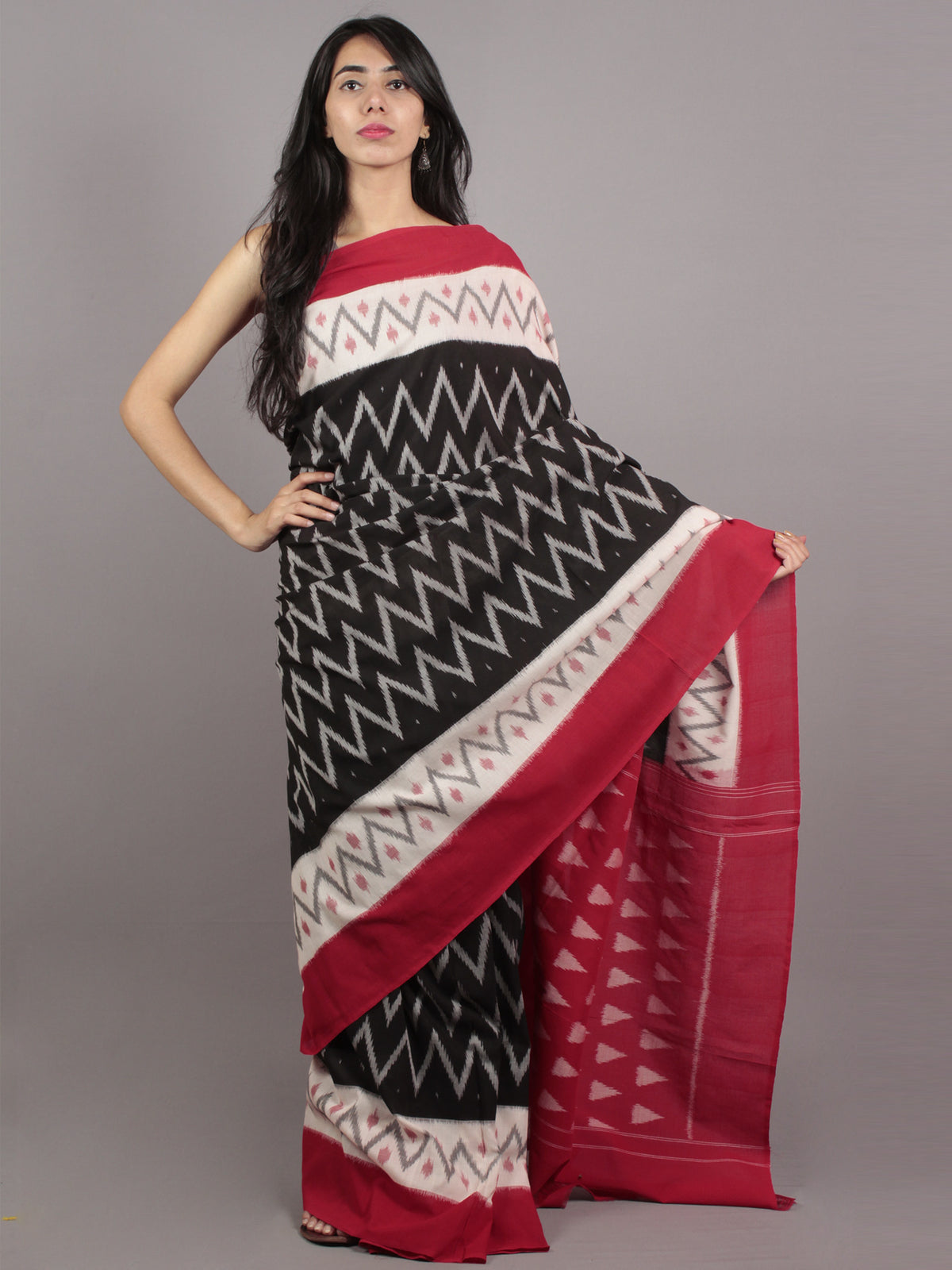 Black Ivory Red Grey Ikat Handwoven Pochampally Mercerized Cotton Saree - S031701579