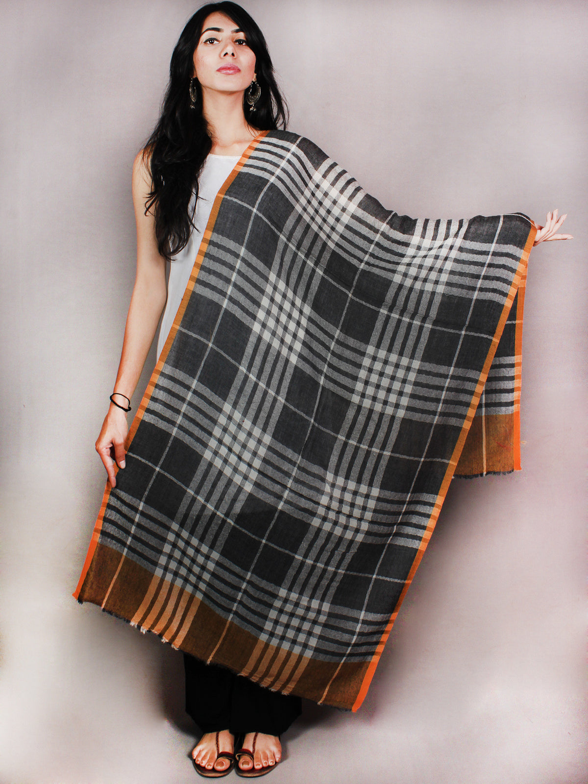 Black White Yellow Pure Wool Stole from Kashmir - S6317089