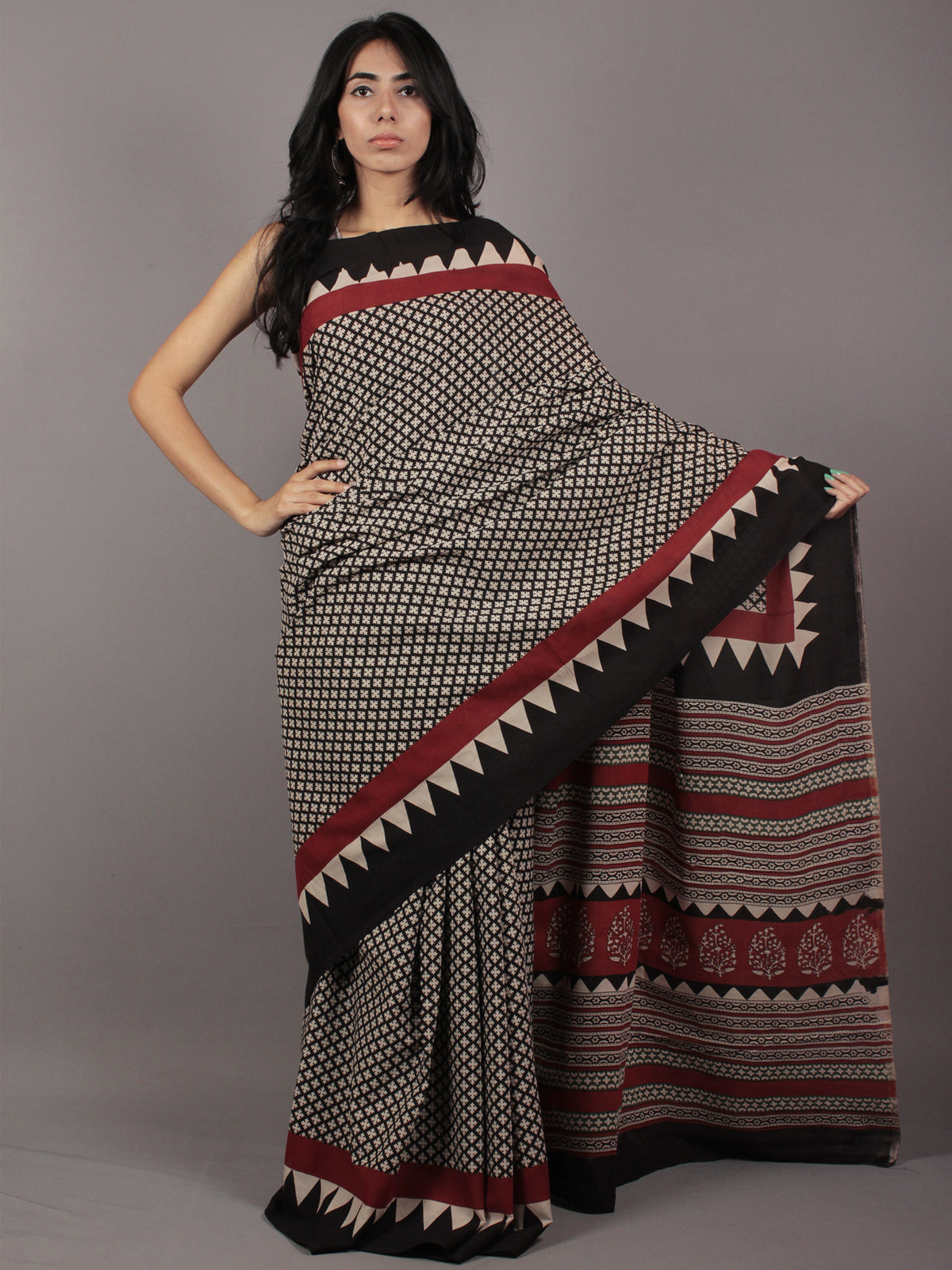 Black Beige Maroon Hand Block Printed in Cotton Mul Saree - S031701769