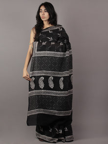 Black White Grey Hand Block Printed in Cotton Mul Saree - S031701776
