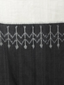 Black White Grey Ikat Handwoven Pochampally Mercerized Cotton Saree - S031701906