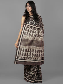 Kashish Ivory Black Bagru Dabu Hand Block Printed in Cotton Mul Saree - S031701963