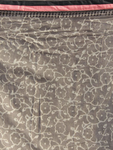 Kashish Black Maroon Hand Block Printed Cotton Saree With Peach Border & Tassels - S031702294
