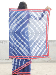 Indigo White Hand Shibori Dyed Saree With Peach Border & Tassels - S031702562
