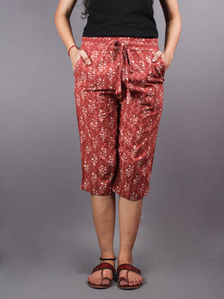 Red Hand Block Printed Elasticated Waist Capri - C0267025