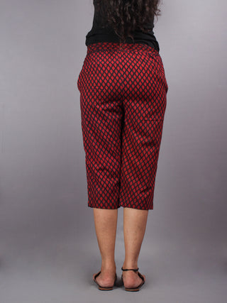 Red Hand Block Printed Elasticated Waist Capri - C0267027