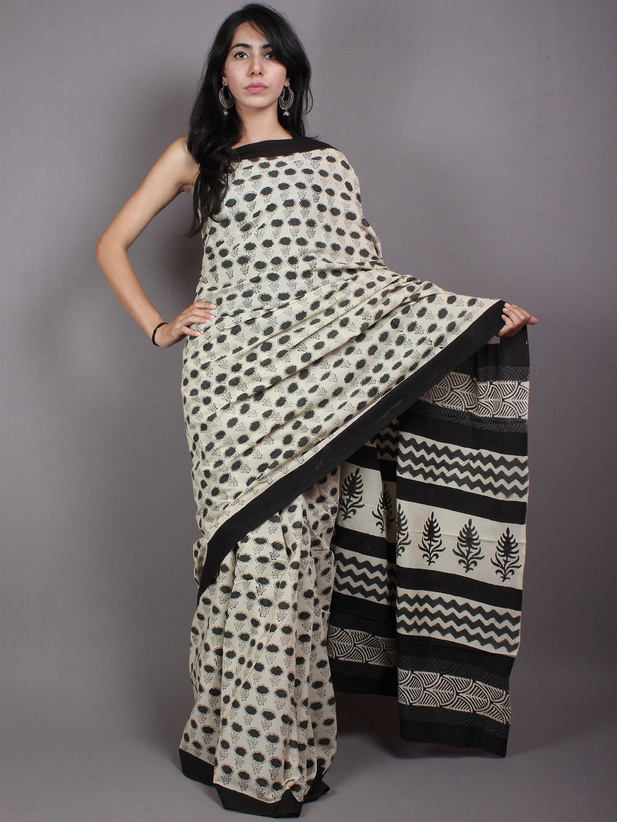 Ivory Black Cotton Hand Block Printed Saree in Natural Colors - S03170530