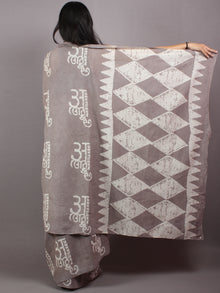 Pigeon Grey Ivory Hand Block Printed in Natural Colors Cotton Mul Saree - S03170632